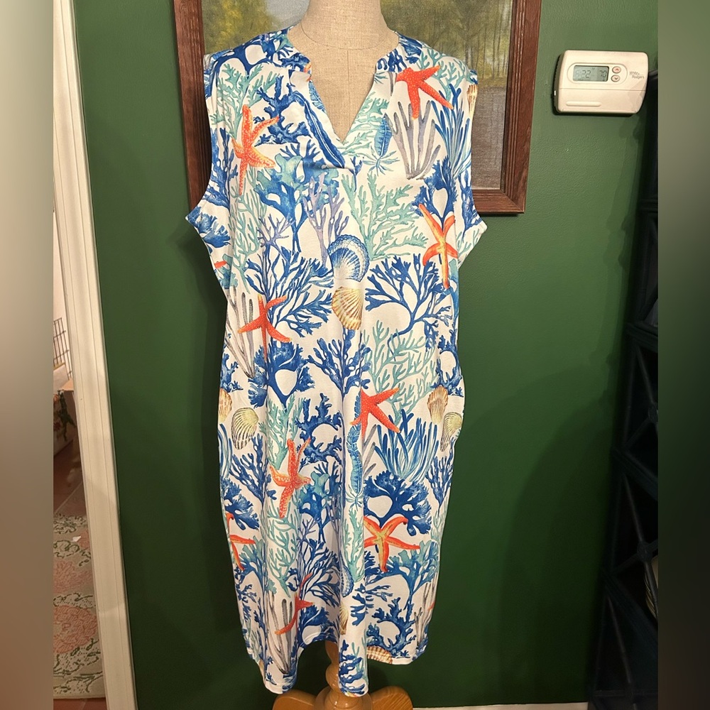 Tropical Print Sleeveless Dress